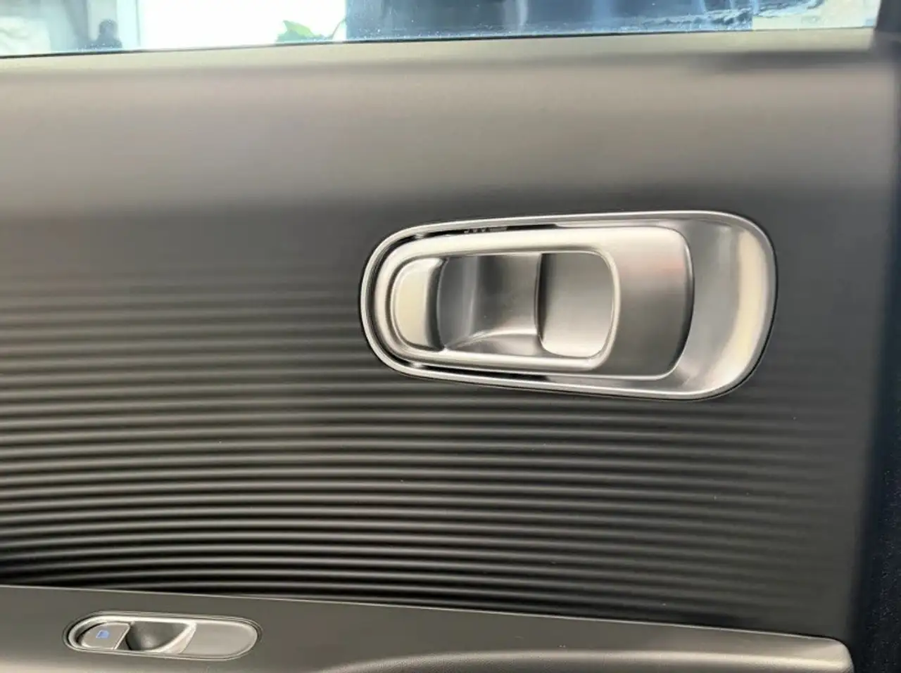 Hyundai IONIQ 6 снимка Hyundai IONIQ 6