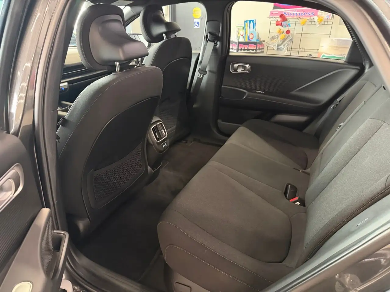 Hyundai IONIQ 6 снимка Hyundai IONIQ 6