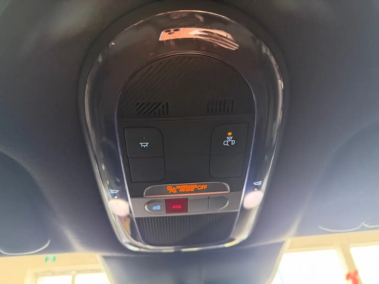 Hyundai IONIQ 6 снимка Hyundai IONIQ 6