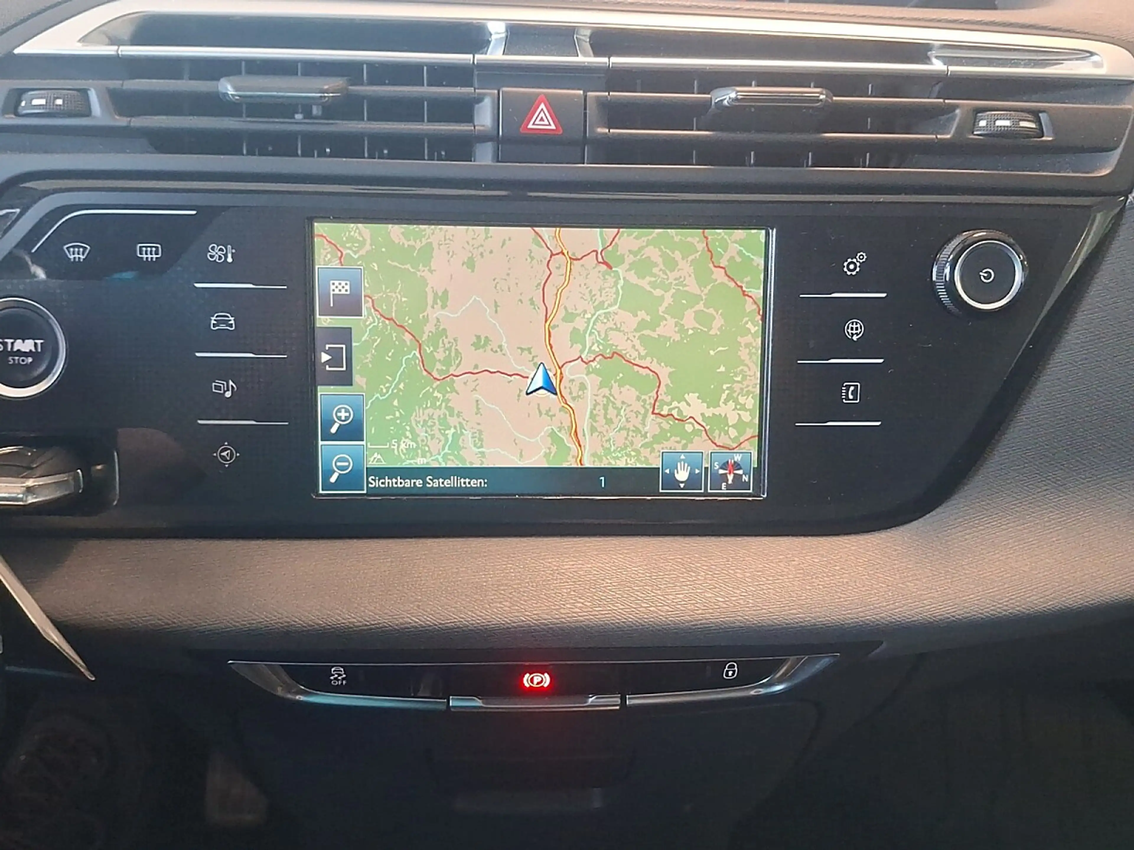 Citroen Grand C4 Picasso BlueHDi 120 S&S 6-Gang Intensive — photo 14