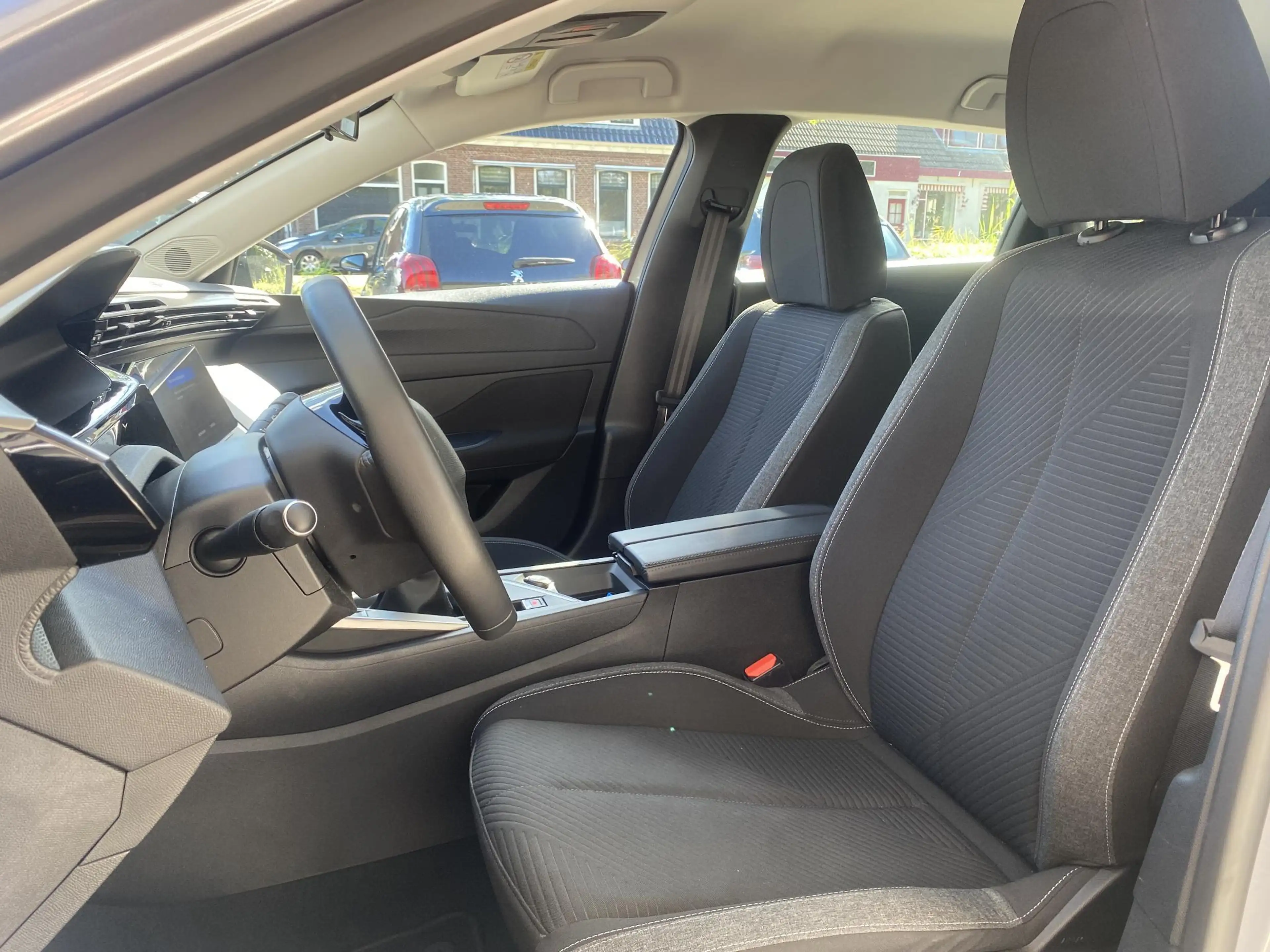 Peugeot 308 SW 1.2 PureTech Active Pack Business | Climate & C — photo 5