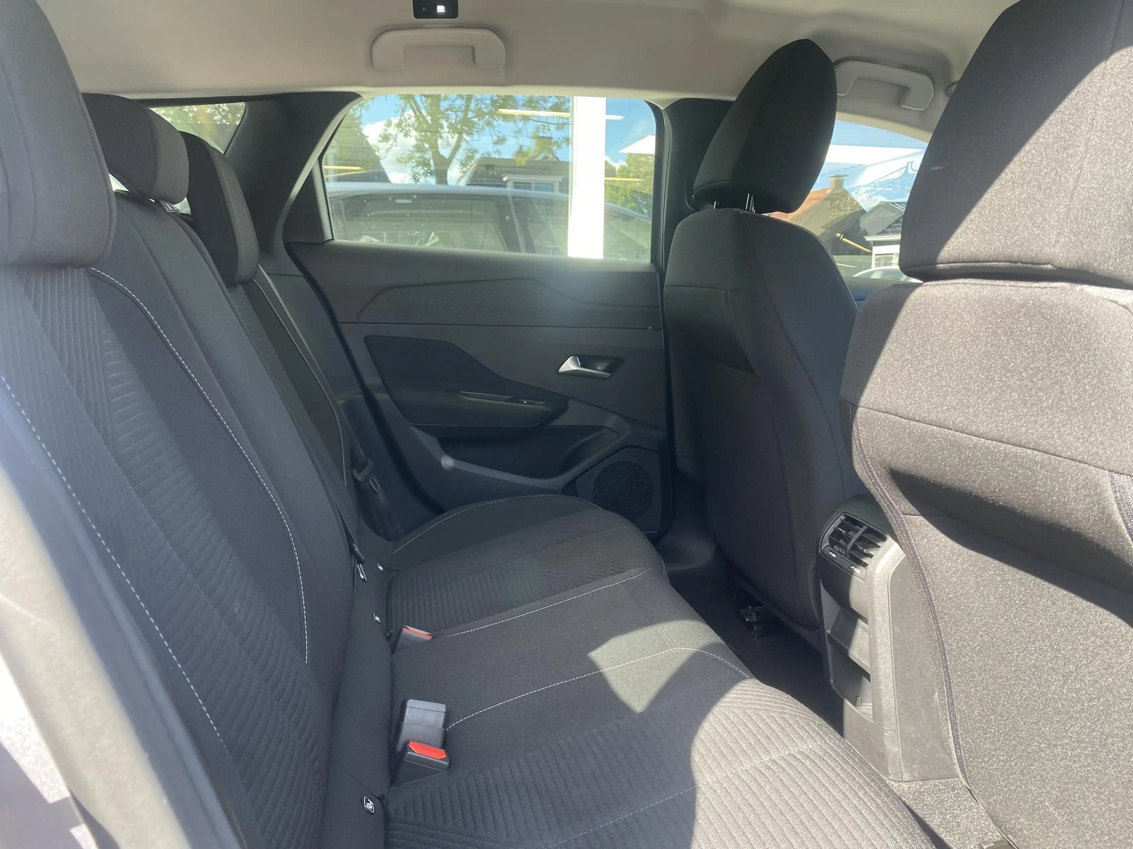 Peugeot 308 SW 1.2 PureTech Active Pack Business | Climate & C — photo 11