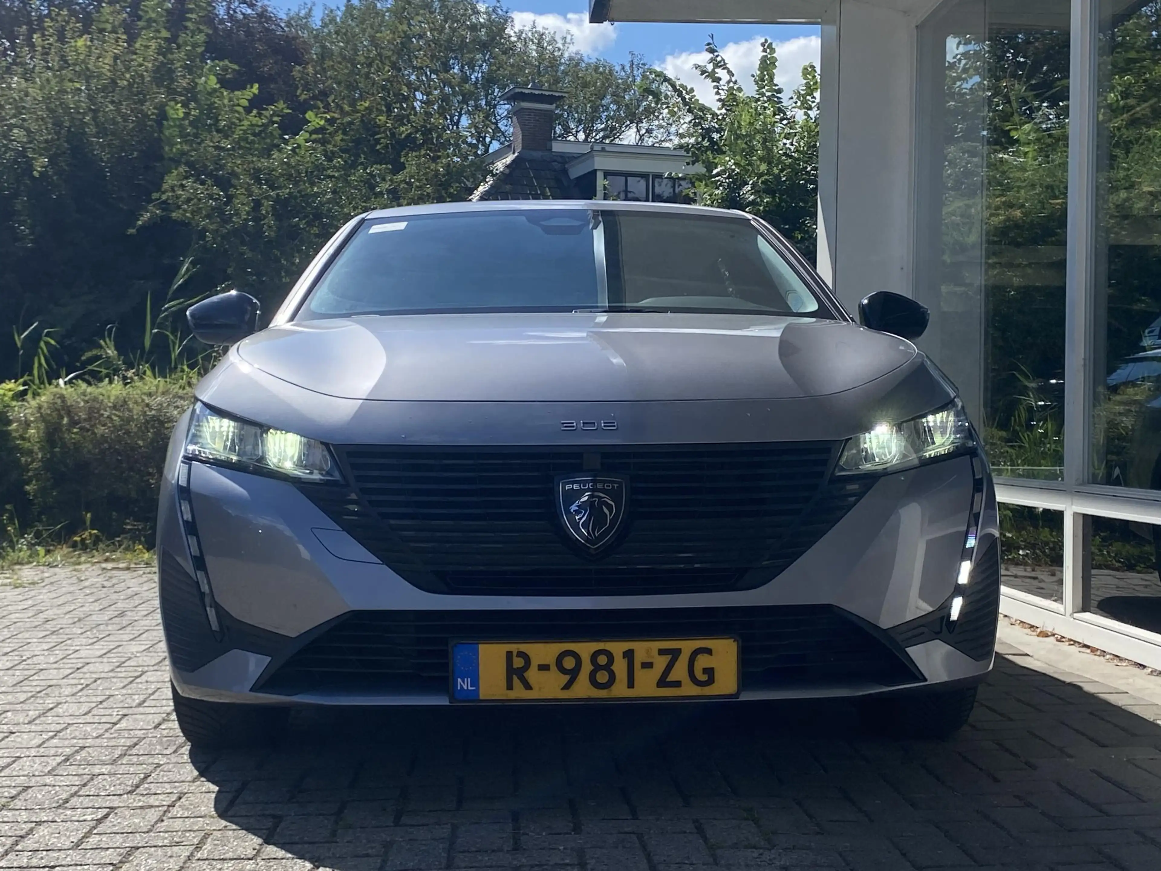 Peugeot 308 SW 1.2 PureTech Active Pack Business | Climate & C — photo 6