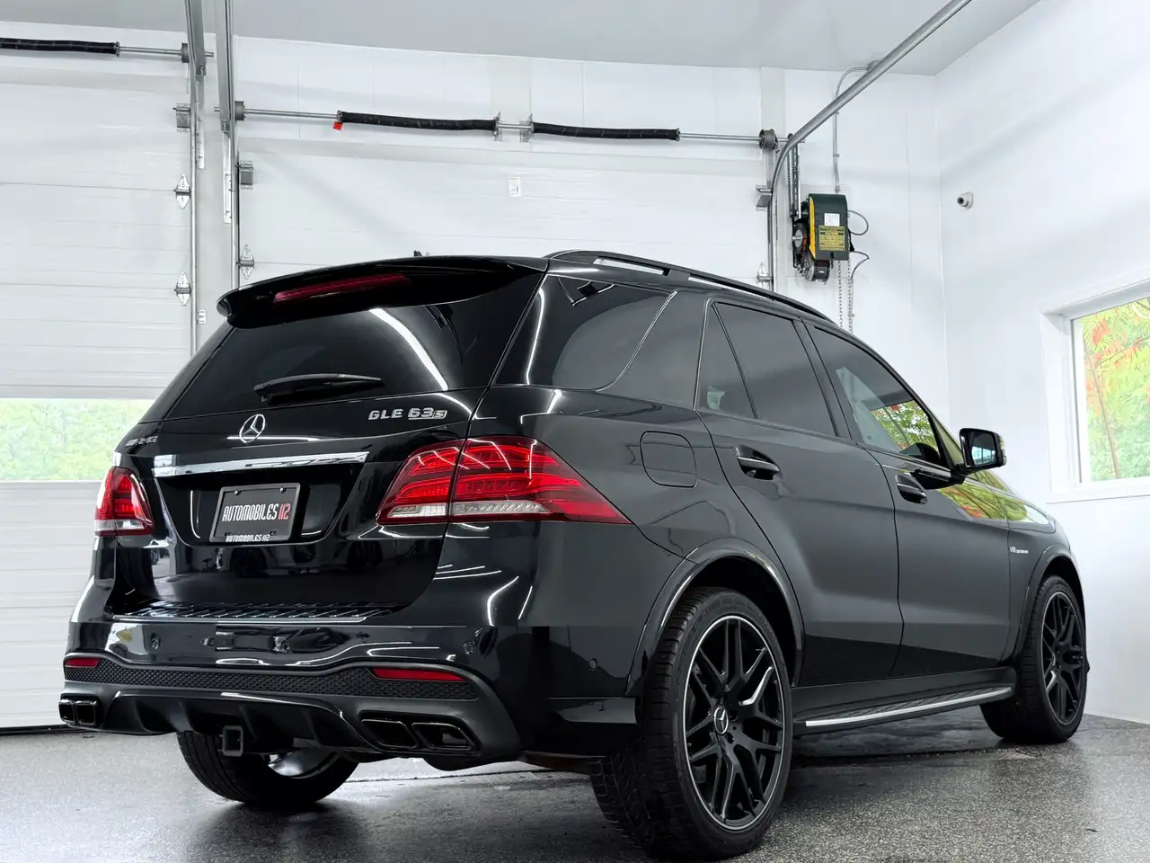 Mercedes-Benz GLE снимка Mercedes-Benz GLE