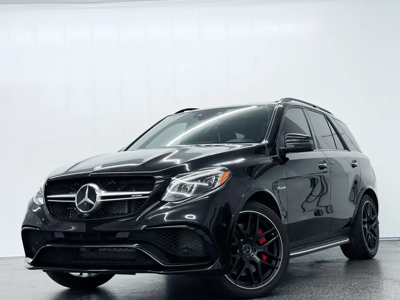 Mercedes-Benz GLE снимка Mercedes-Benz GLE