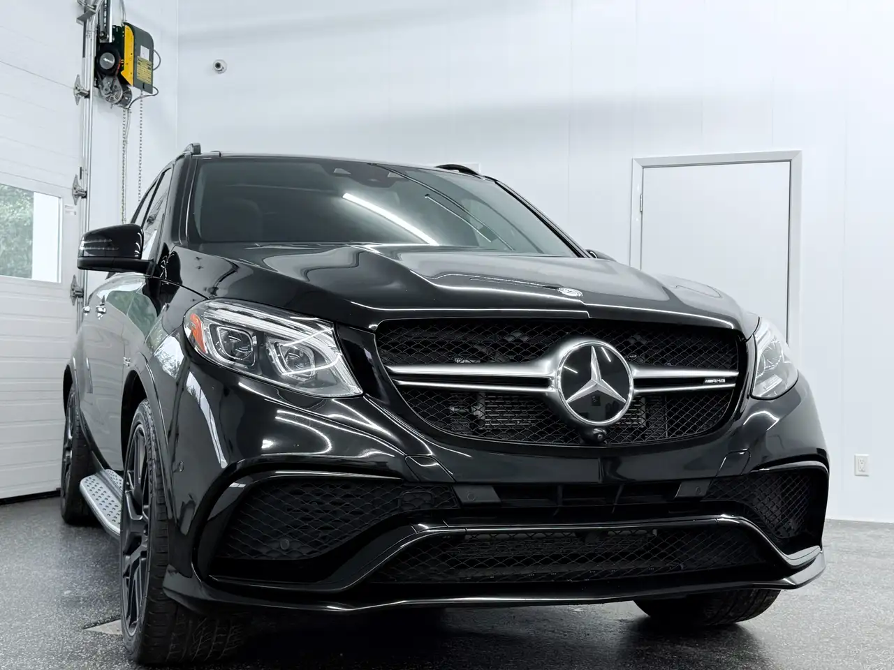 Mercedes-Benz GLE снимка Mercedes-Benz GLE