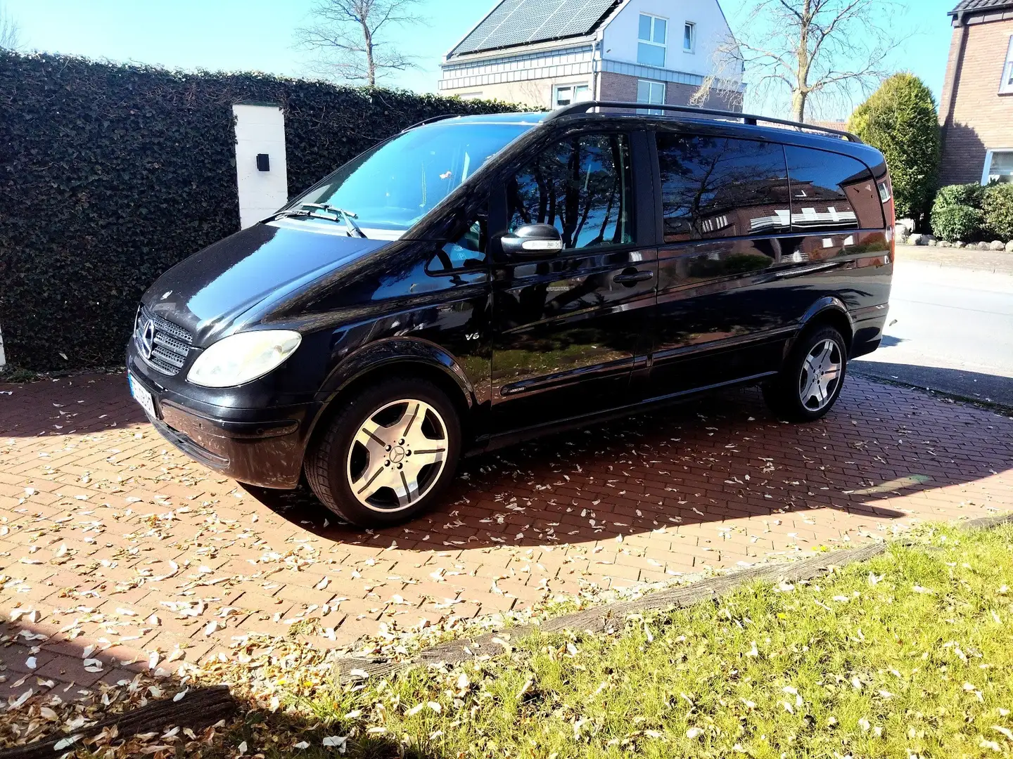 Mercedes-Benz Viano 3.0 CDI extralang Automatik Ambiente Activity DPF Schwarz - 1