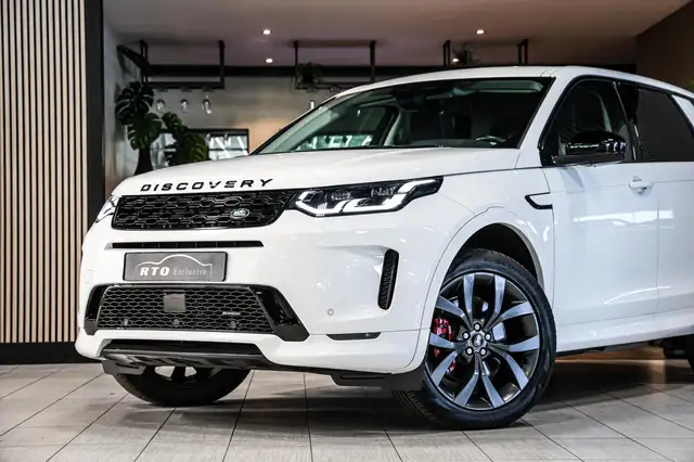 Land Rover Discovery Sport view 6
