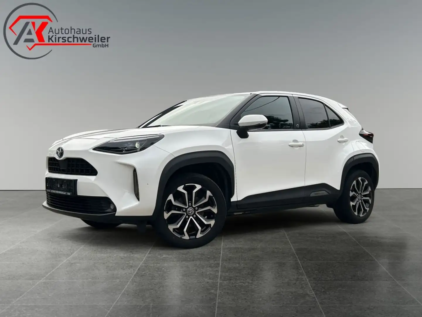 Toyota Yaris Cross Hybrid 1.5 VVT-i Team Deutschland Weiß - 1