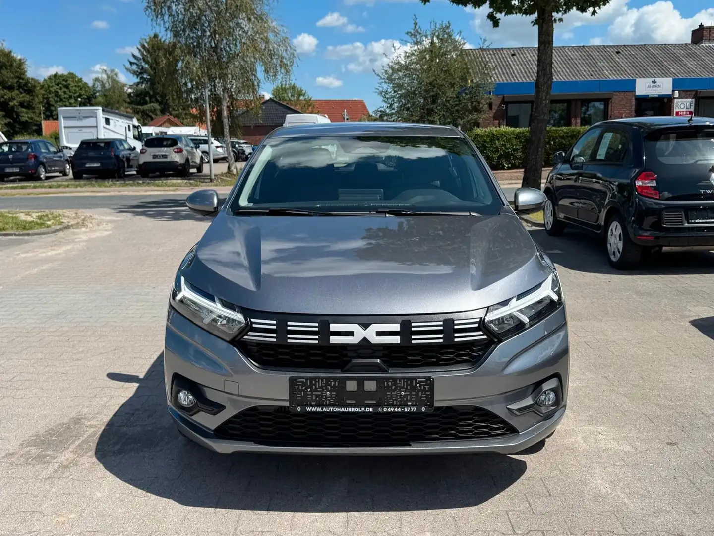 Dacia Sandero Expression TCe 90  CVT | KLIMA Grau - 2