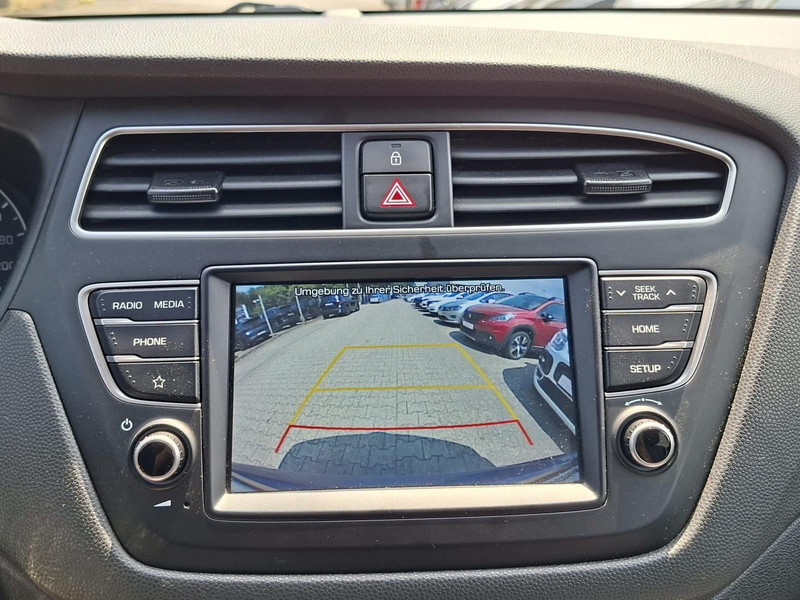 Hyundai i20 Advantage KAMERA*KLIMA*TEMP*SHZ*LH*PDC*ALU* — photo 8