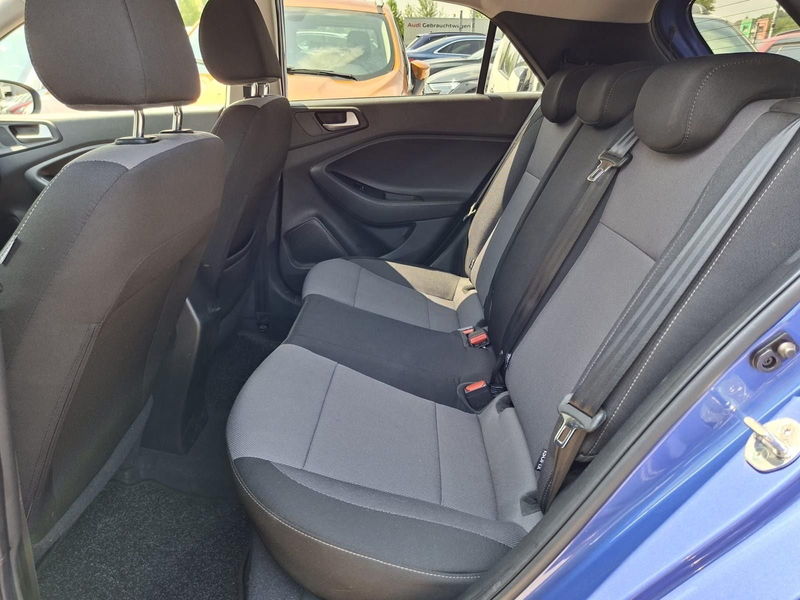Hyundai i20 Advantage KAMERA*KLIMA*TEMP*SHZ*LH*PDC*ALU* — photo 5