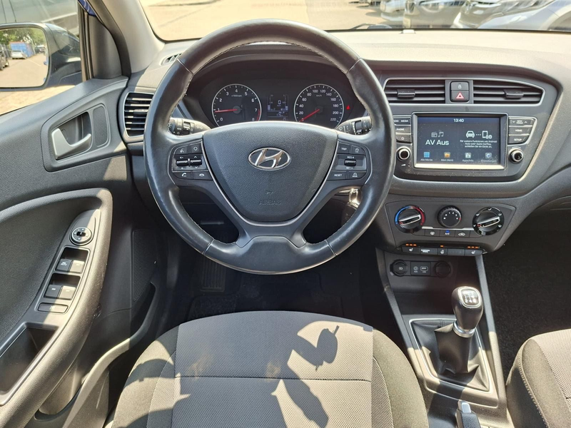 Hyundai i20 Advantage KAMERA*KLIMA*TEMP*SHZ*LH*PDC*ALU* — photo 7