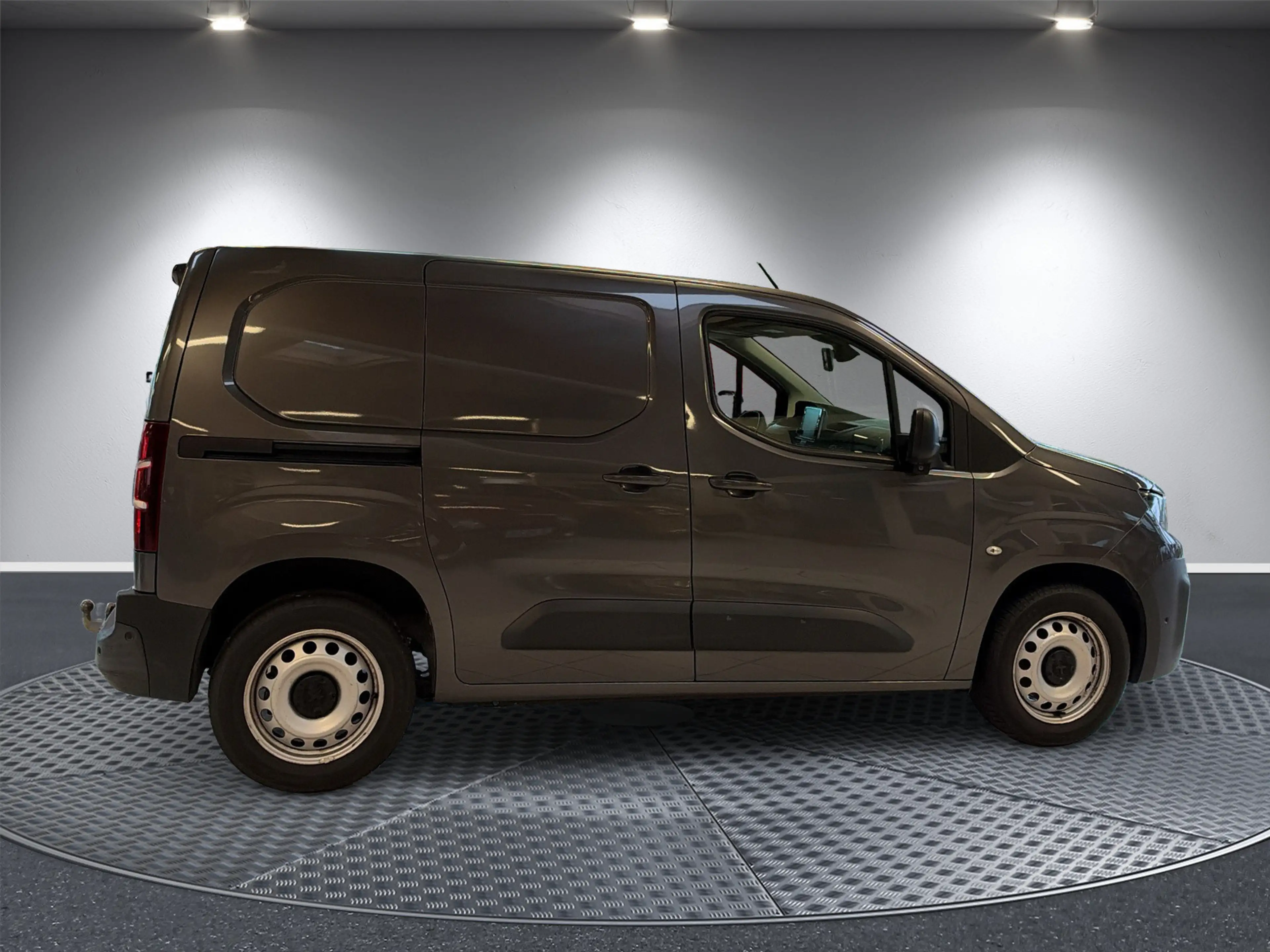 Peugeot Partner L1- Kamera-AHK-TÜV NEU — photo 6