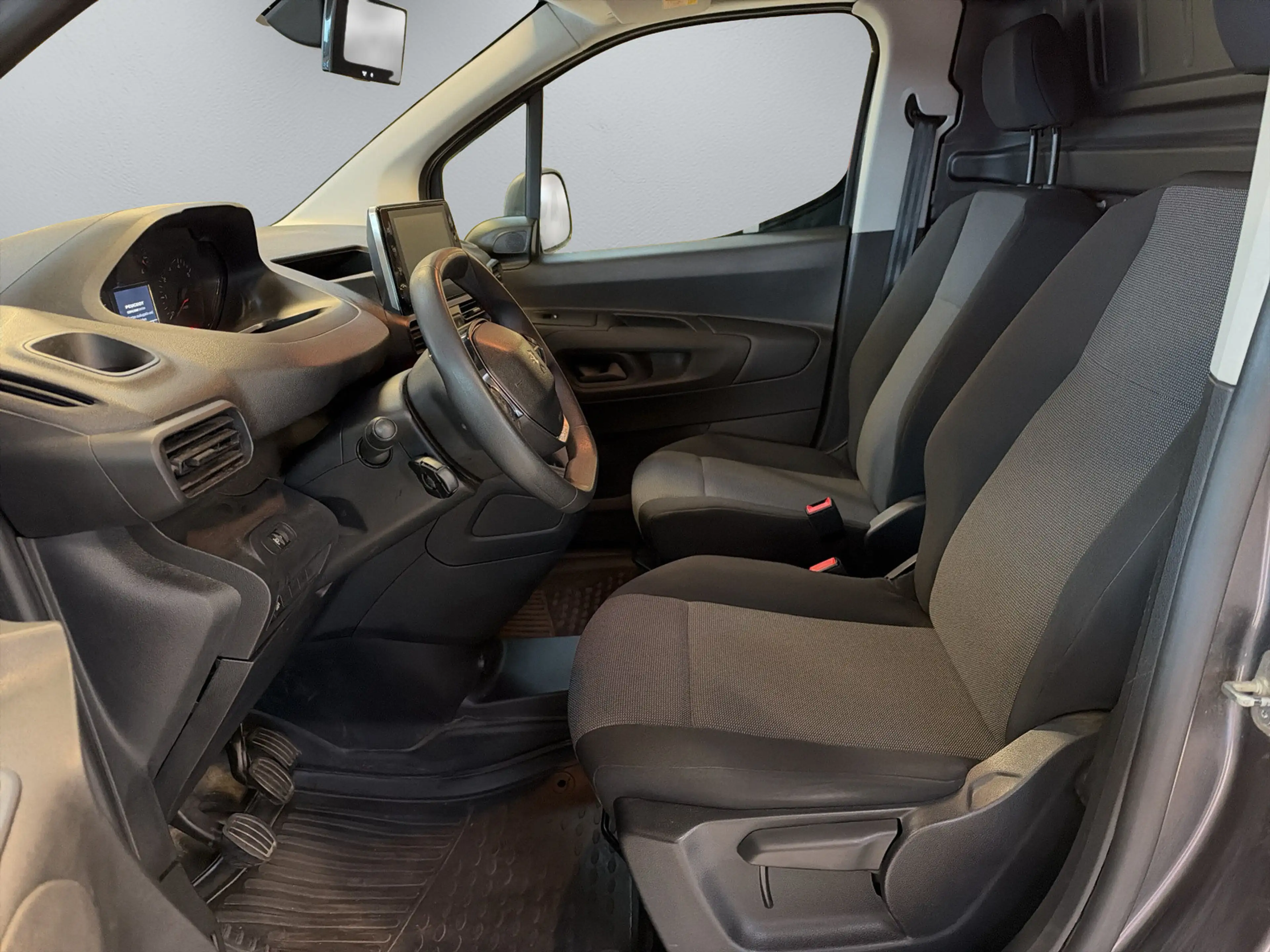 Peugeot Partner L1- Kamera-AHK-TÜV NEU — photo 11