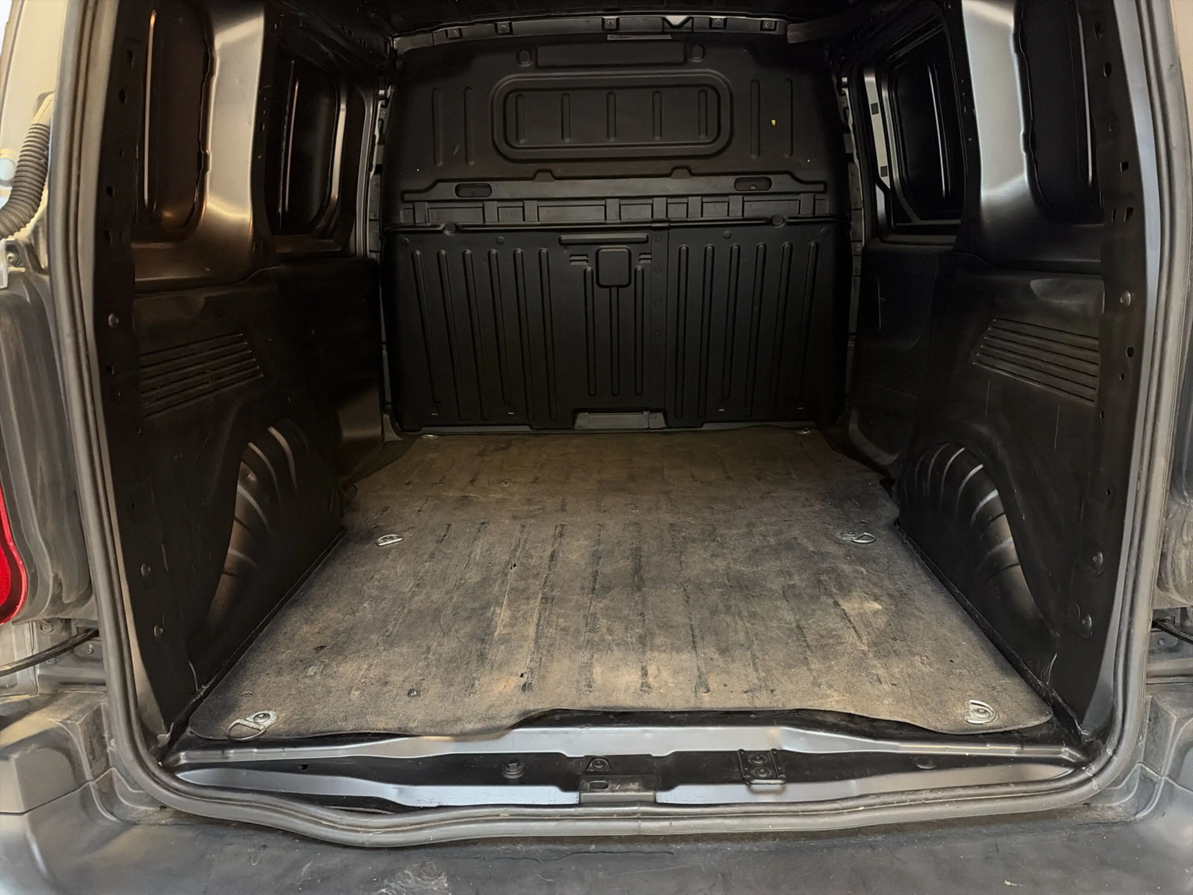Peugeot Partner L1- Kamera-AHK-TÜV NEU — photo 10