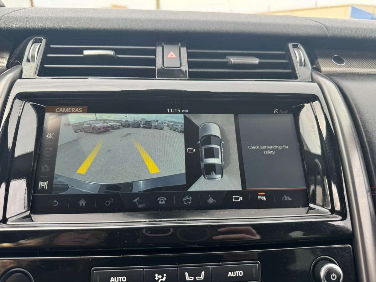 2017 Land Rover Discovery HSE Luxury Td6 thumb 15