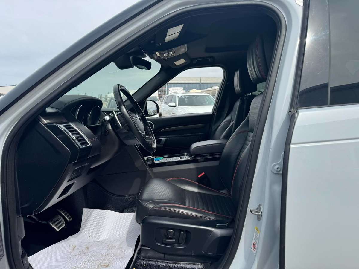 2017 Land Rover Discovery HSE Luxury Td6 thumb 10