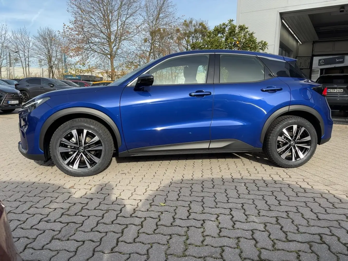 Lexus LBX 1.5 Hybrid Relax Azul - 2