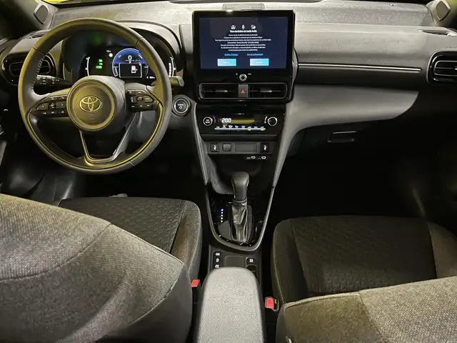 Toyota Yaris Cross view 15