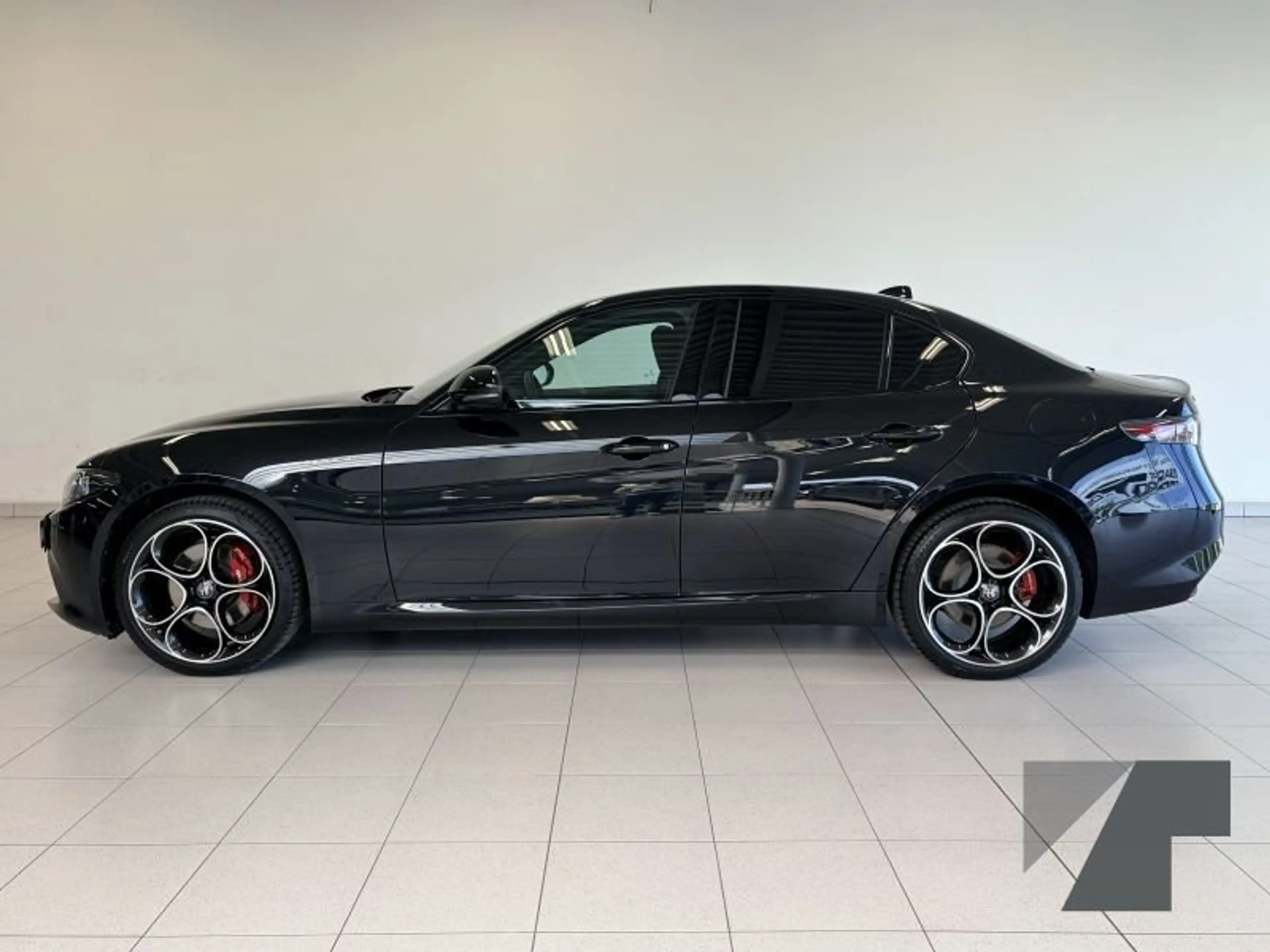 Alfa Romeo Giulia Veloce Q4 — photo 2