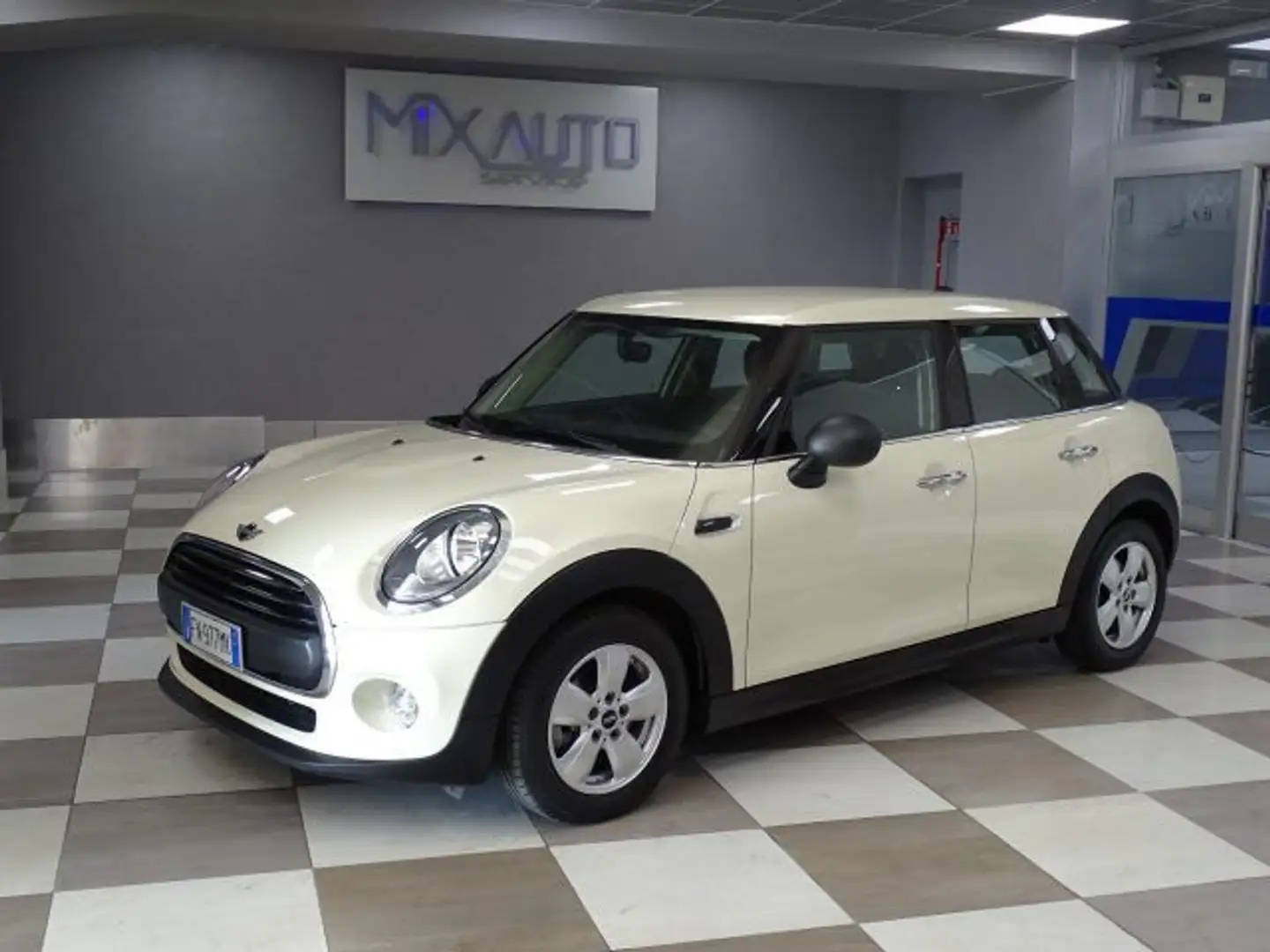 MINI One D 1.5 95 CV 5 Porte EU6 Alb - 1
