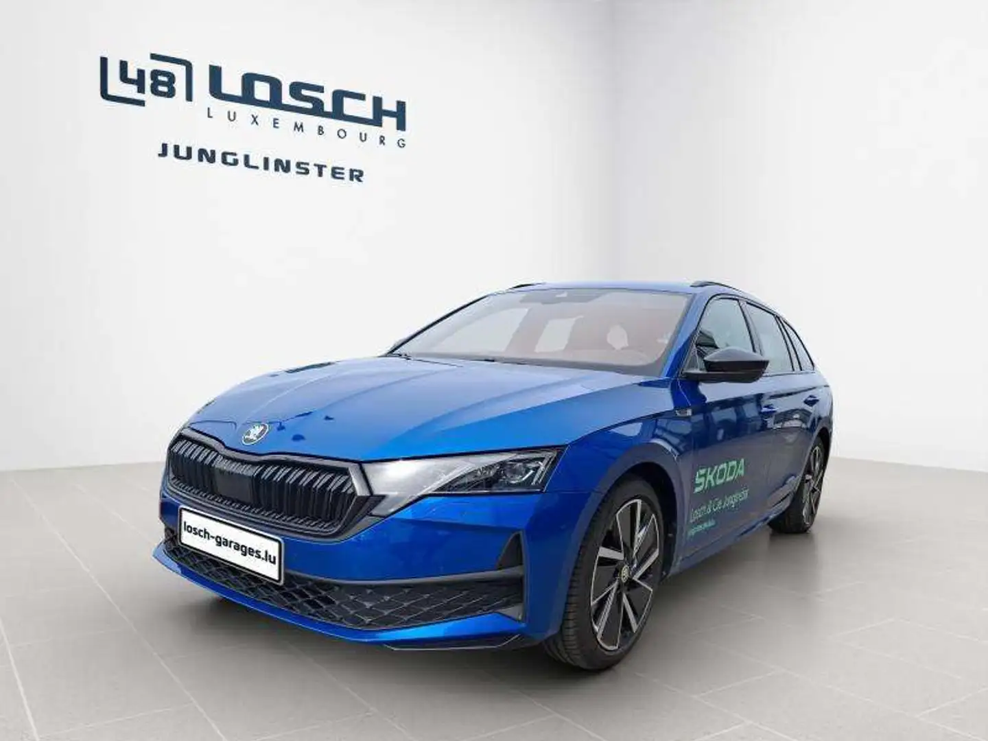 Skoda Octavia Sportline 2.0 TDI DSG Bleu - 1