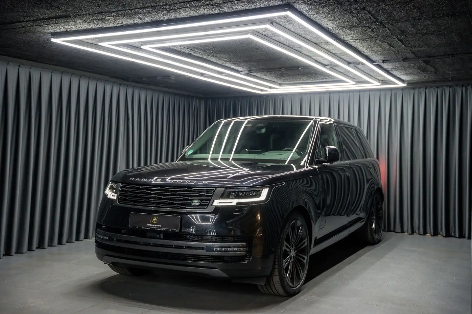 Land Rover Range Rover P530 Autob. LWB Fond-TV 23'' Schwarz - 1