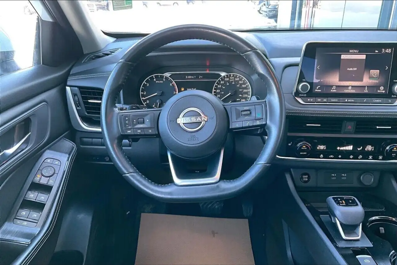 Nissan Rogue снимка Nissan Rogue