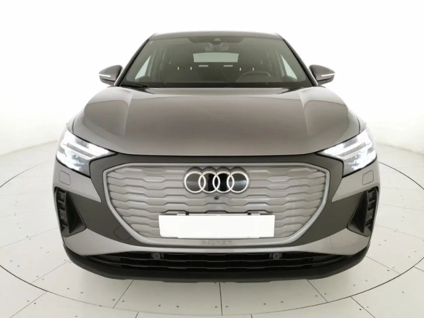 Audi Q4 e-tron Sportback 35 Zilver - 2