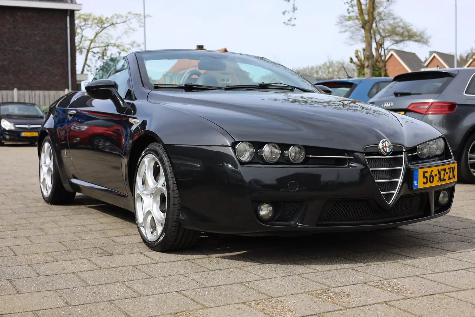 Alfa Romeo Spider 2.2 JTS EXCLUSIVE | INCL BTW | YOUNGTIMER Noir - 2