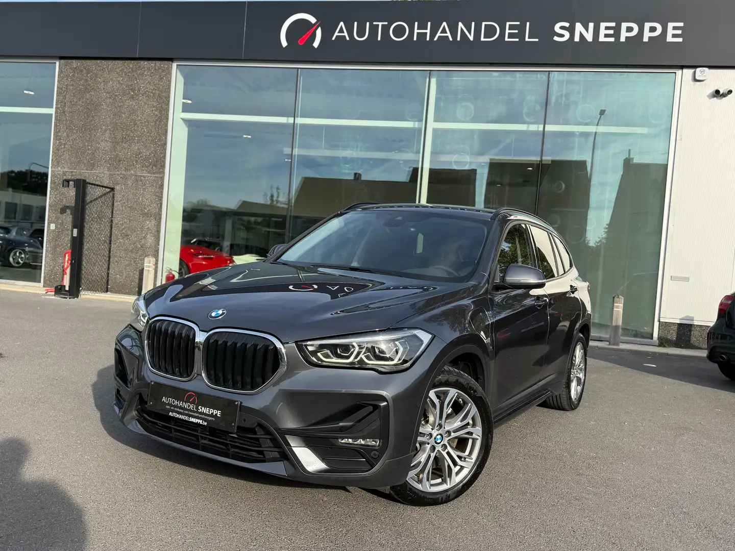 BMW X1 X1 xDrive25e Sport Line Grau - 1
