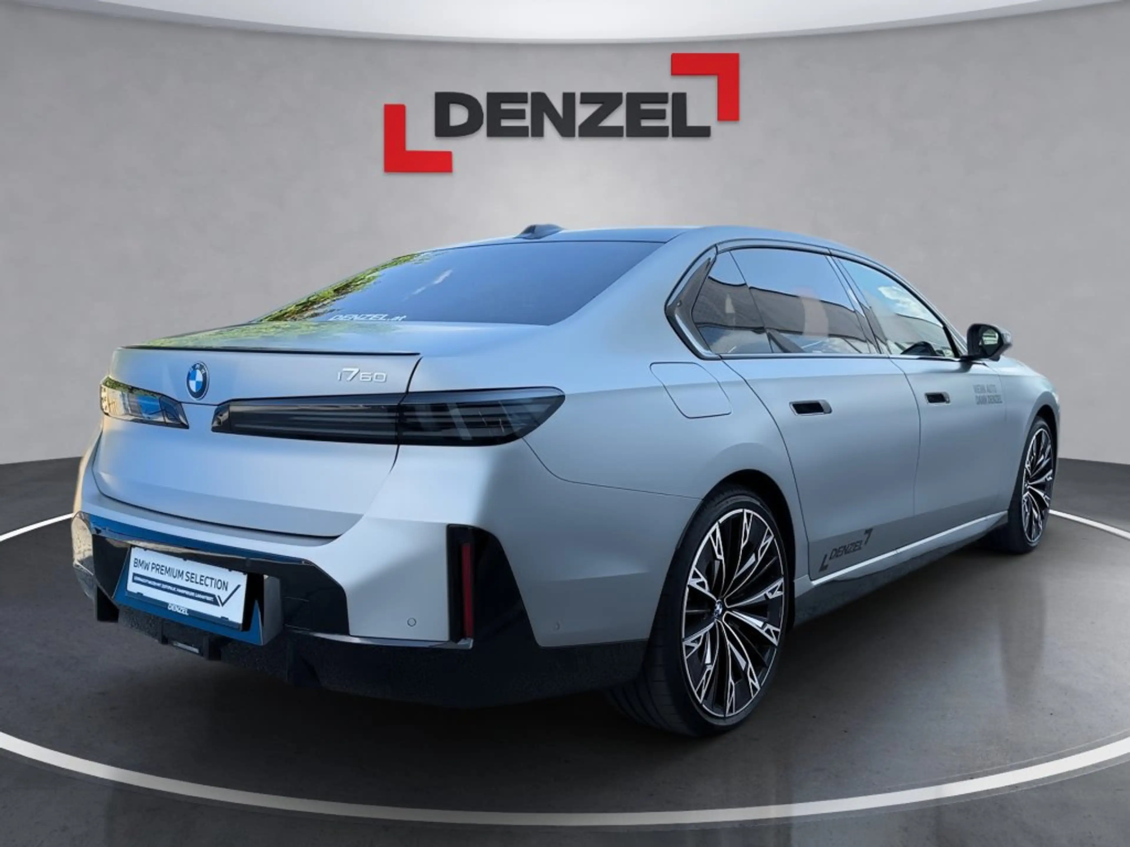 BMW i7 60 xDrive Limousine — photo 4