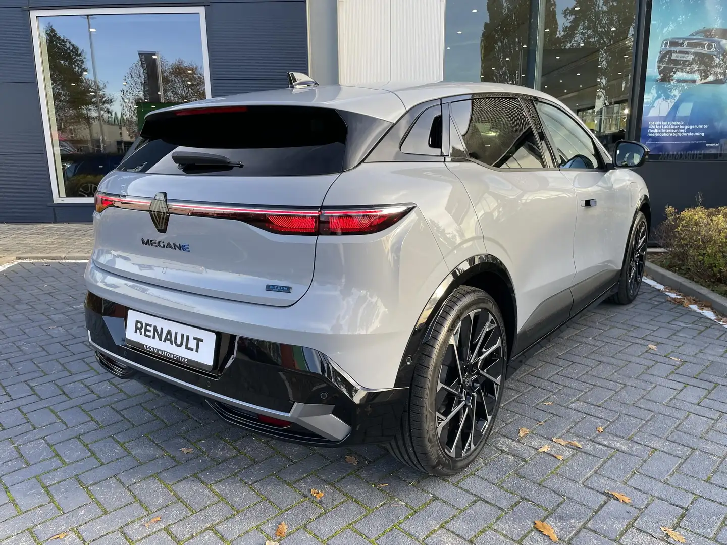 Renault Megane E-Tech comfort range esprit alpine 60 kWh | UIT VOORRAAD Gris - 2