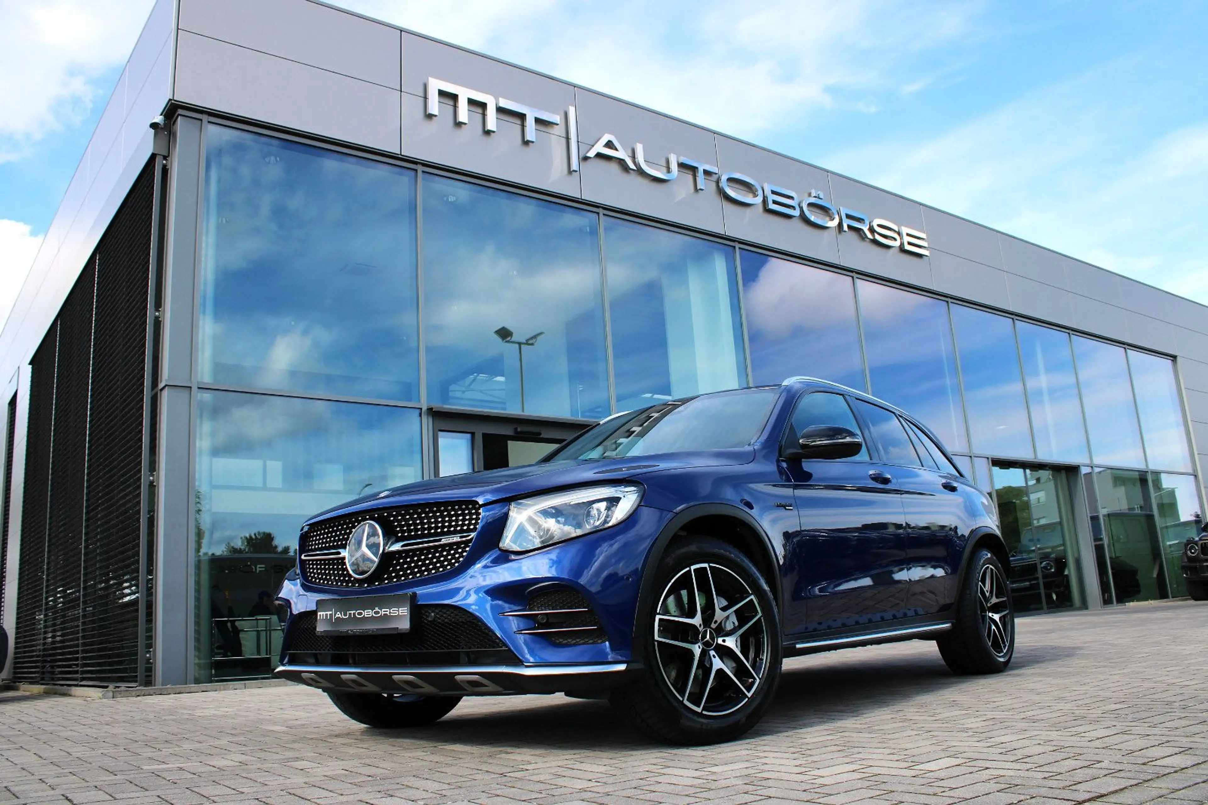 Mercedes-Benz GLC 43 AMG 4MATIC AHK/FAHR-ASS+/ILS/NAVI/19"