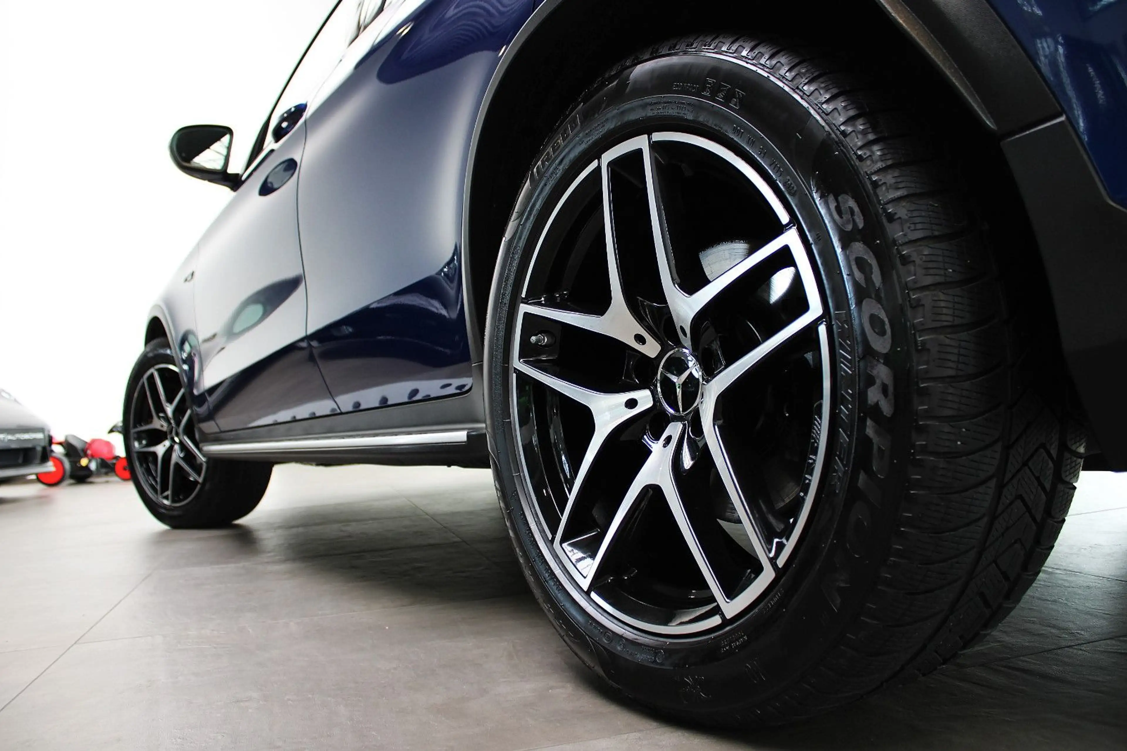 Mercedes-Benz GLC 43 AMG 4MATIC AHK/FAHR-ASS+/ILS/NAVI/19" — photo 7
