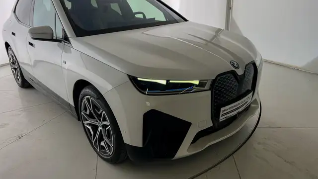 BMW iX M60 Ansicht 20