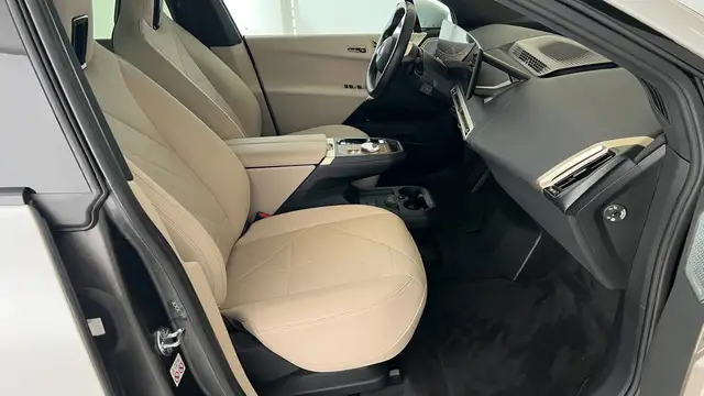 BMW iX M60 Ansicht 6