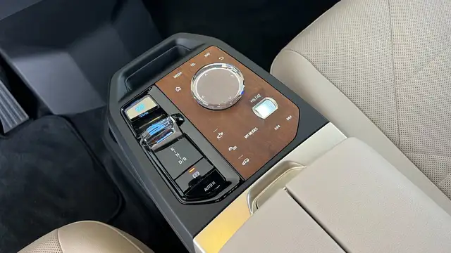 BMW iX M60 Ansicht 16