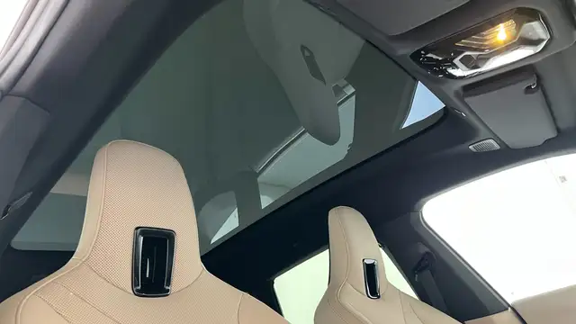 BMW iX M60 Ansicht 8