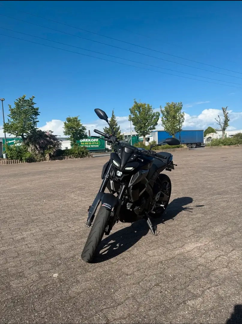 Yamaha MT-125 Schwarz - 2