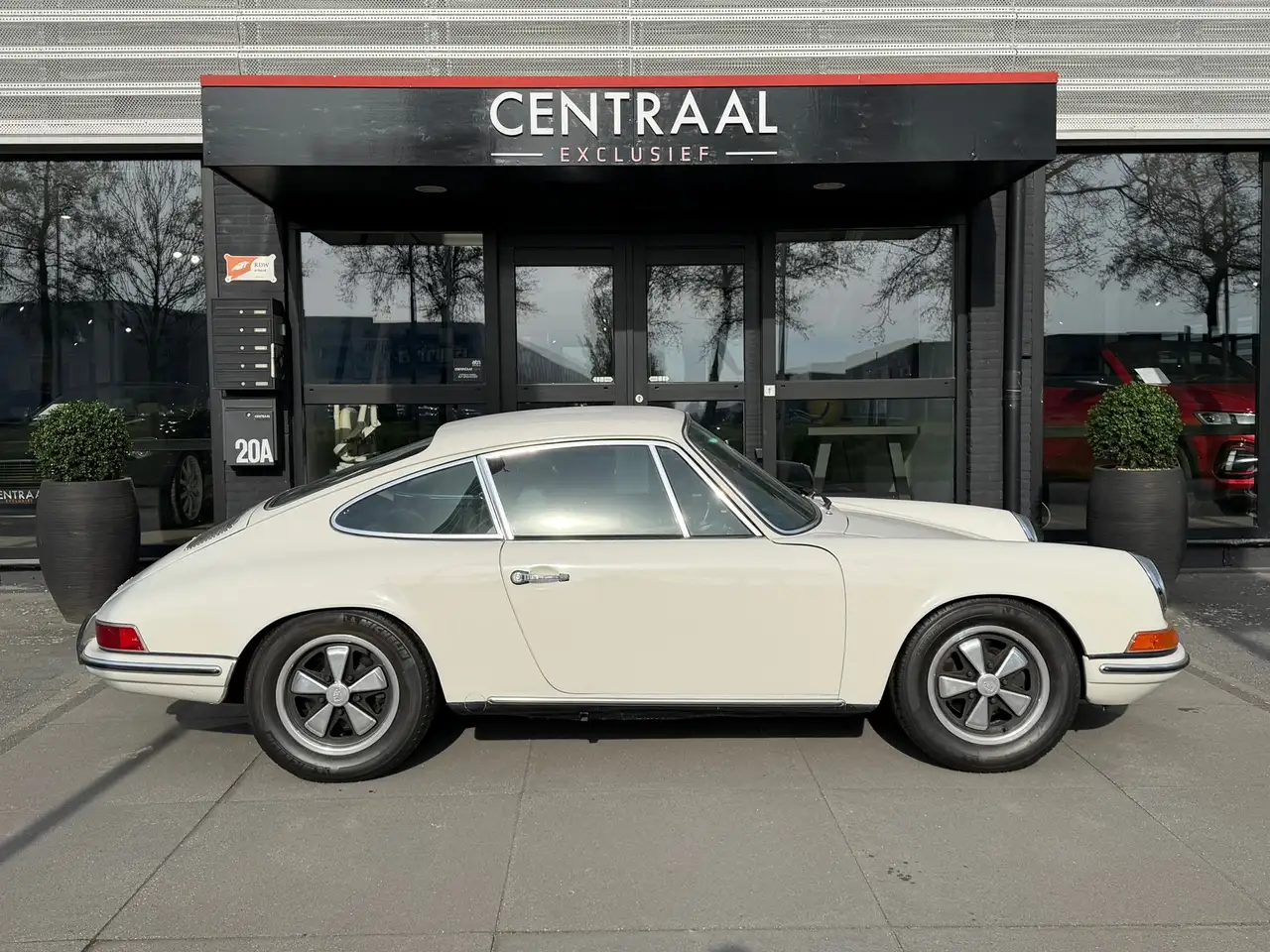 Porsche 911 T 2.4 130PK Coupé, foto 11