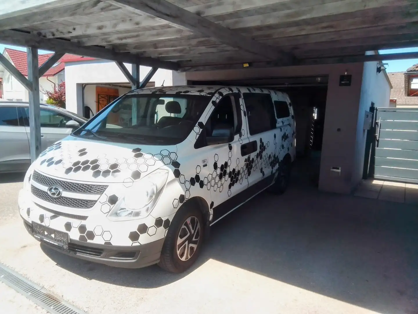 Hyundai H-1 Білий - 1