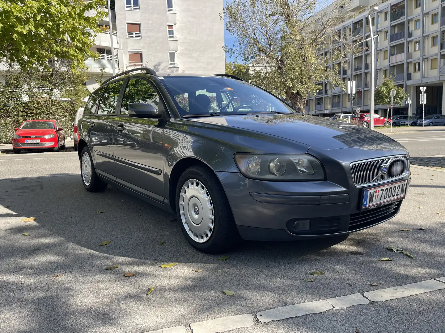 Volvo V50 ÖAMTC Pickerl bis 05/2026 + 4 Monate| Viele neue Teile Grau - 1