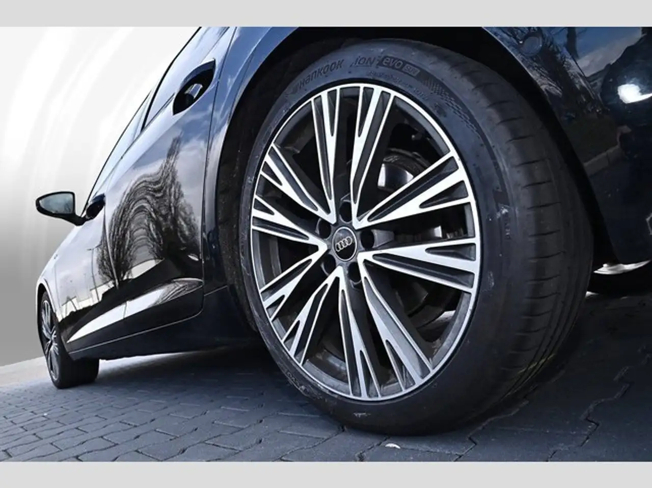 Audi A6 Avant 40 TDI quattro S-tronic Sport S line AHK 5