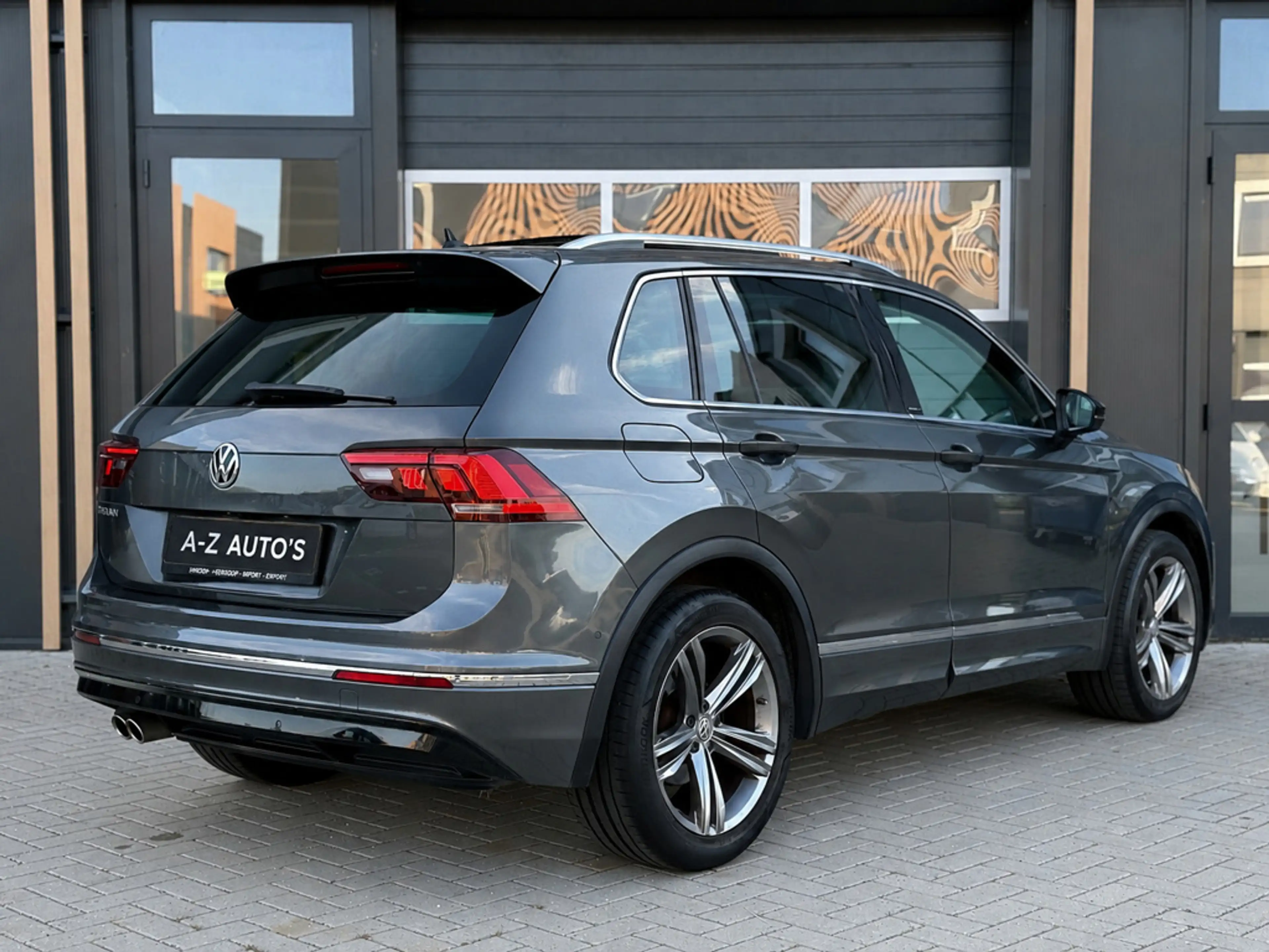 Volkswagen Tiguan R-Line 1.5 / PANO / DSG / IQ DRIVE / VOL! — photo 5