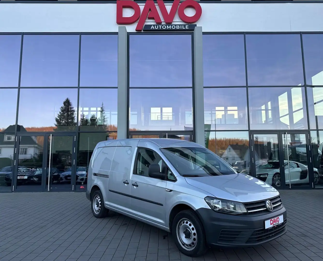 Volkswagen Caddy Maxi Nfz 2.0 TDI Kasten/Navi/Klima Zilver - 1