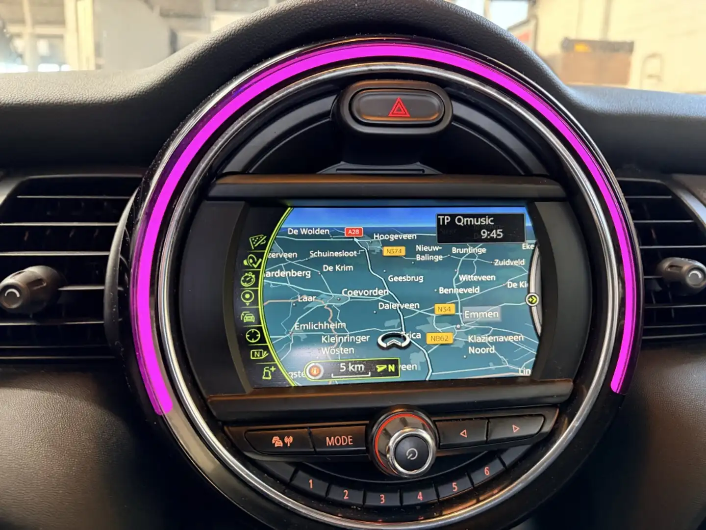 MINI Cooper Mini 1.5 Business 136PK Cruise Navi BT-tel Noir - 2