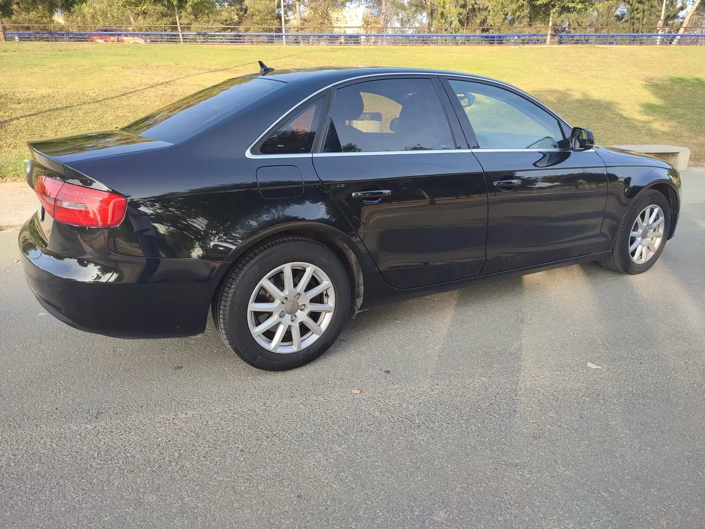 Audi A4 Avant 2.0TDI Multitronic DPF 143 - 2