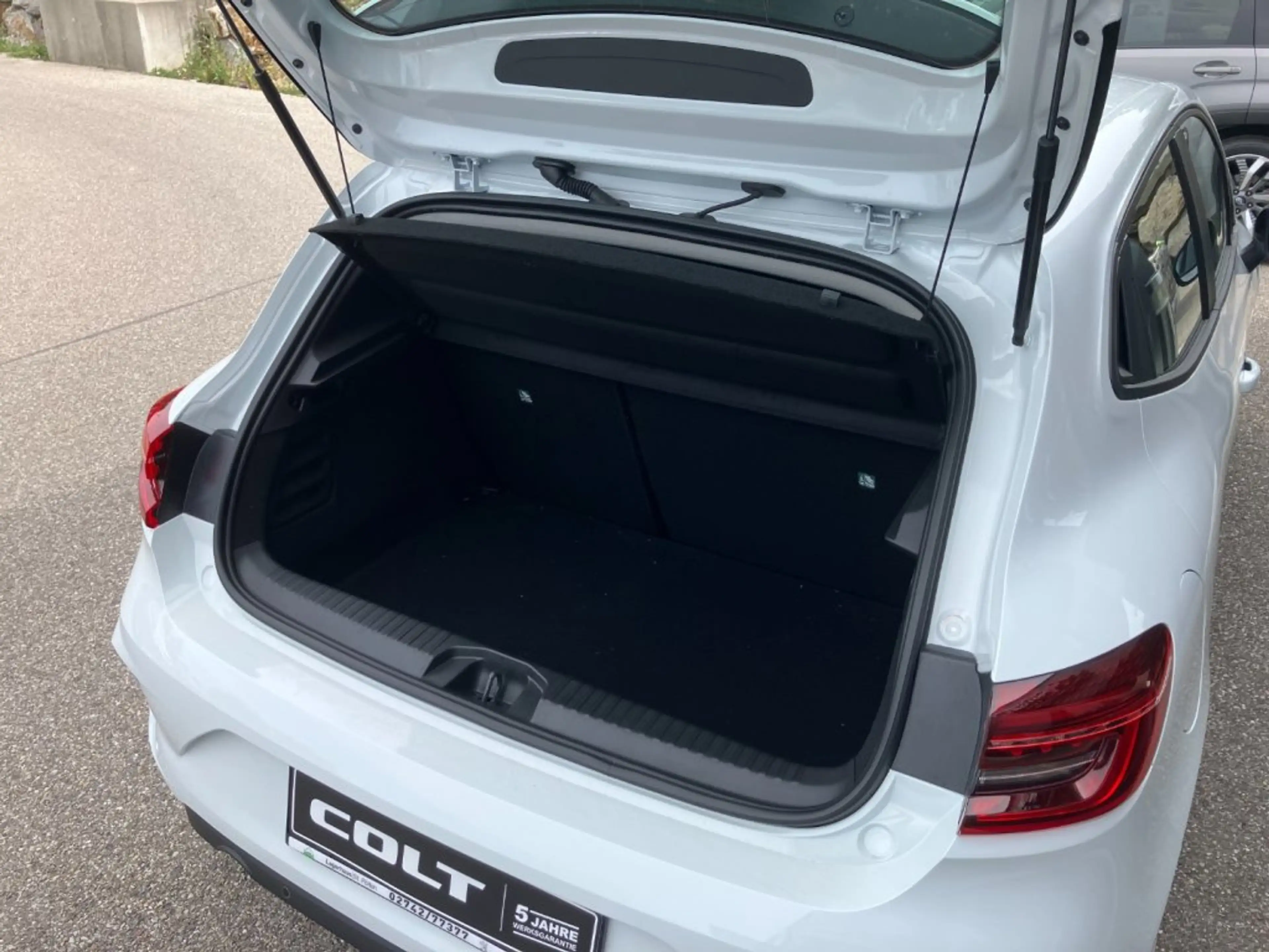 Mitsubishi Colt 1,0 MPI Invite C 25 — photo 6